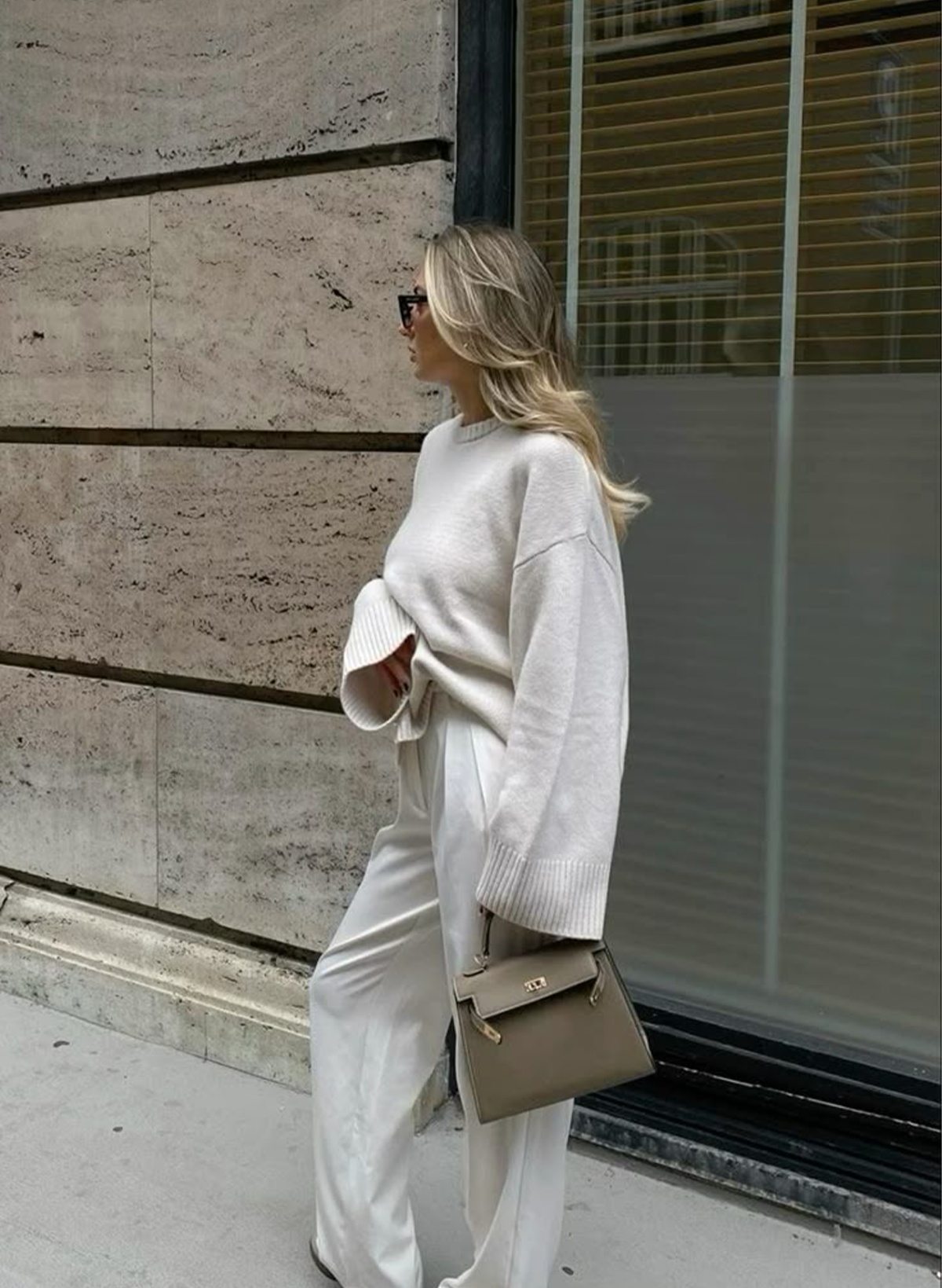 The Cream Minimal Look