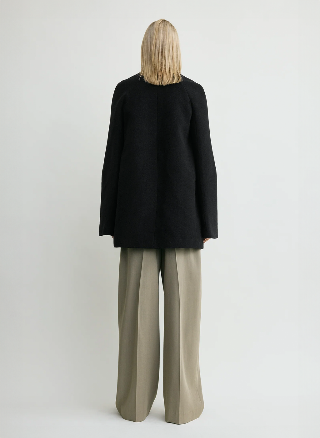 Obscura Minimal Wool Coat