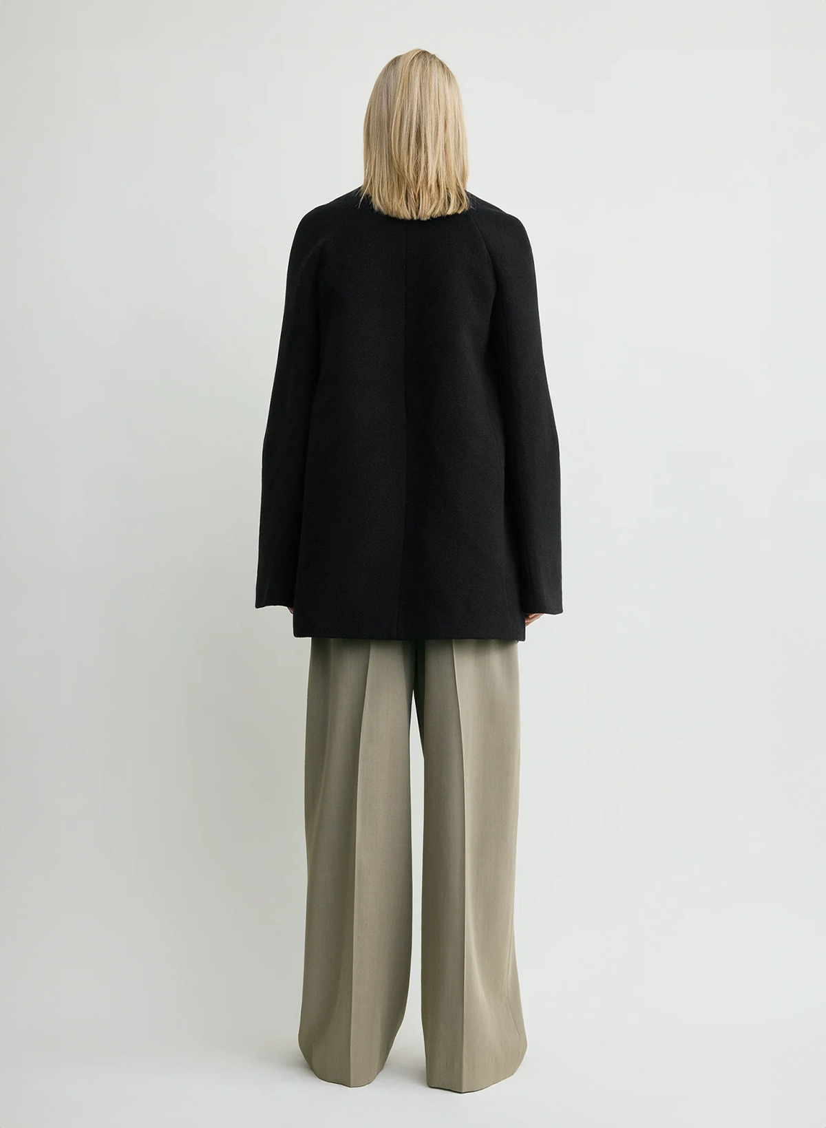 Obscura Minimal Wool Coat