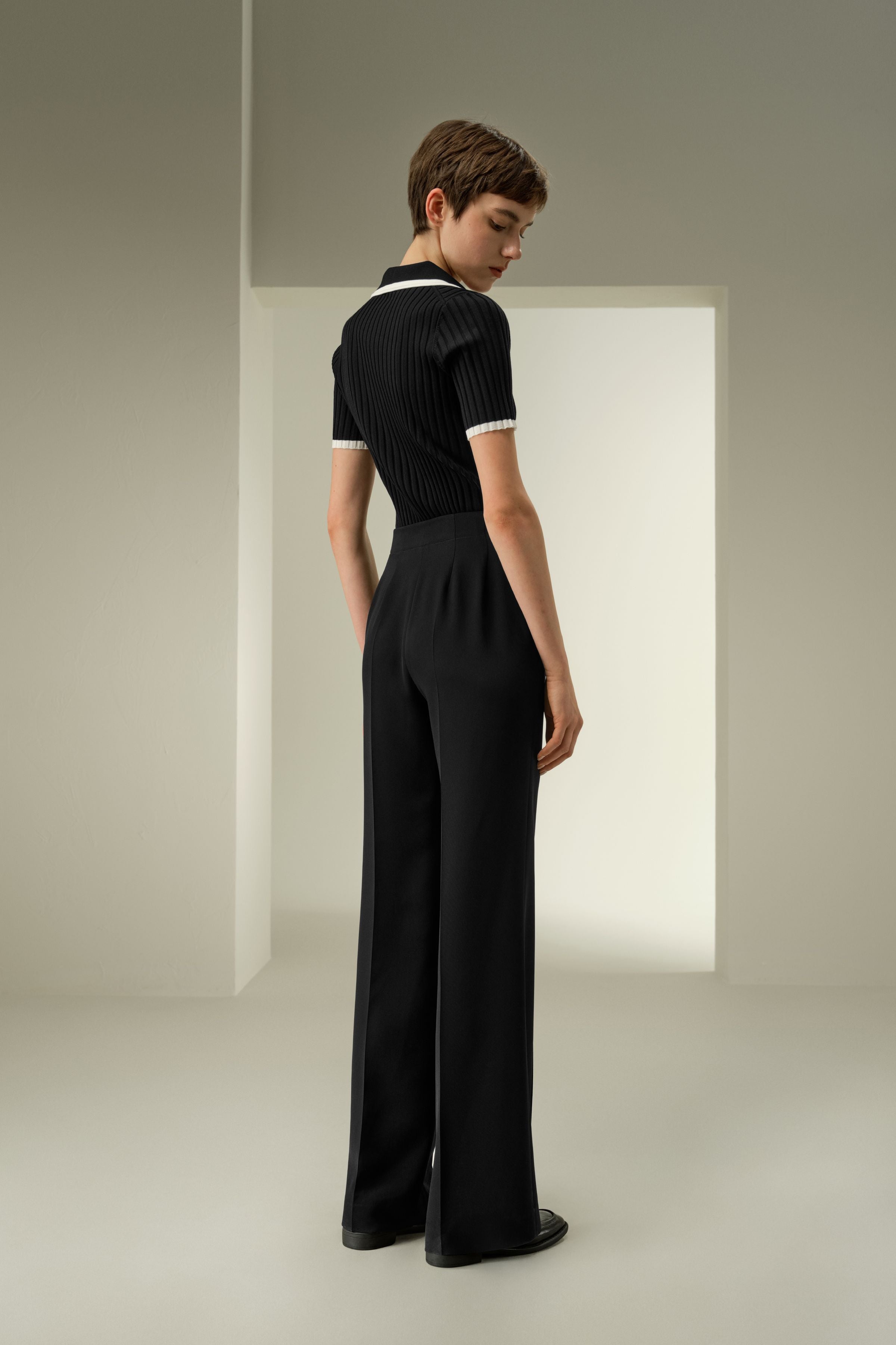 Minimalist Silk Crêpe Pant