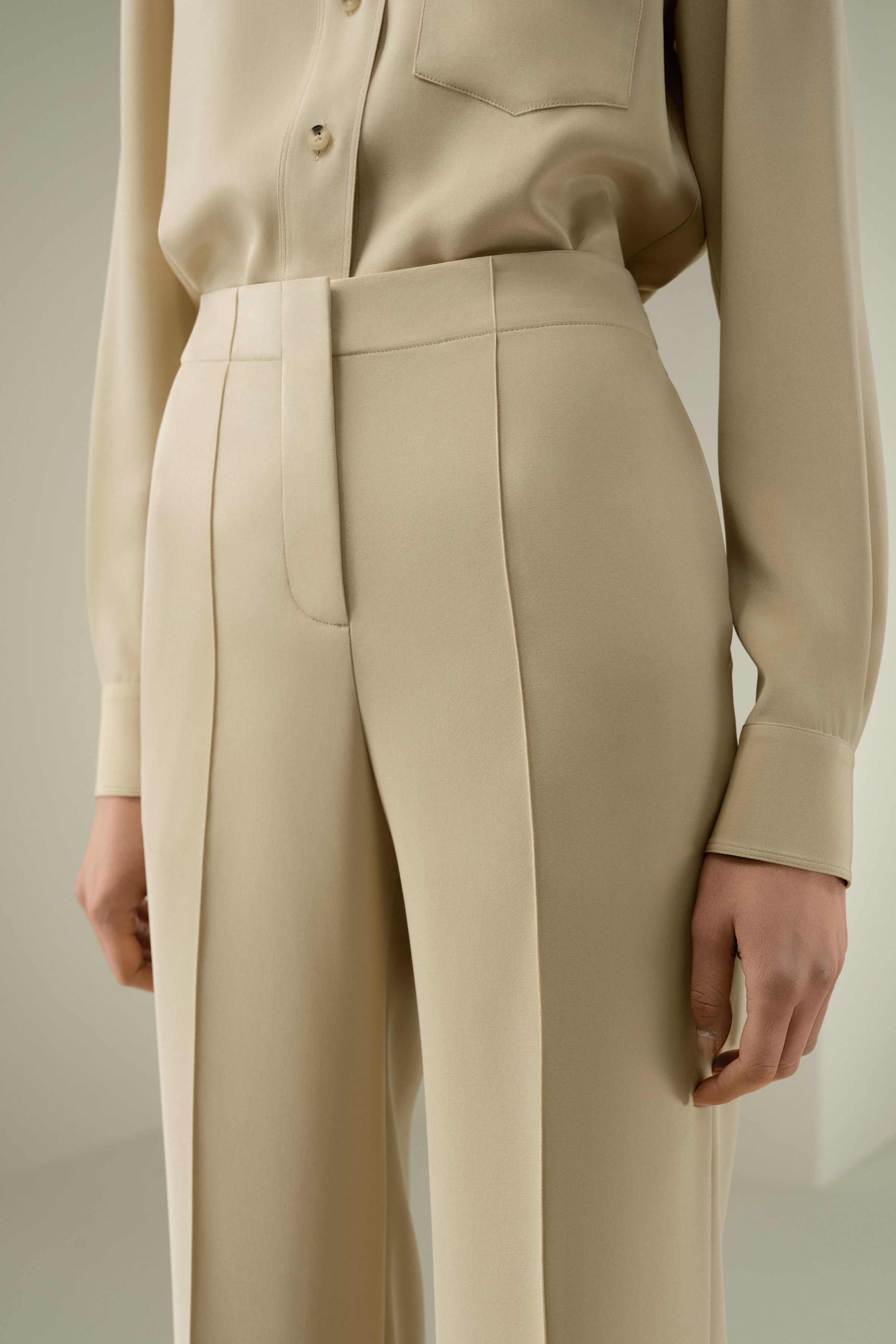 Minimalist Silk Crêpe Pant