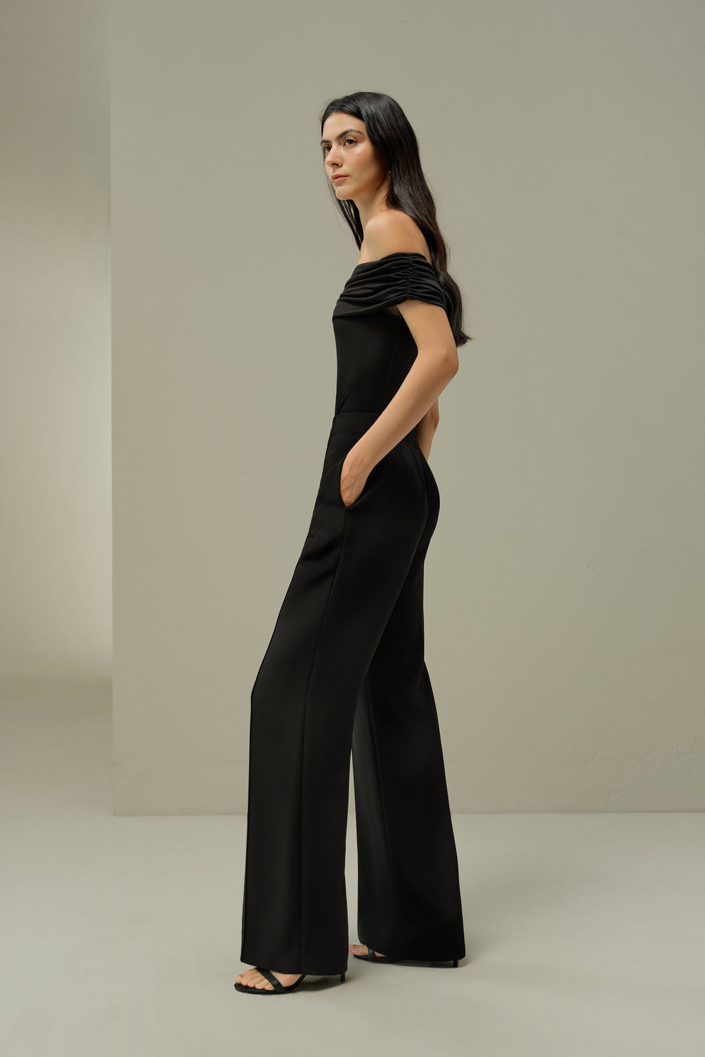 Silk Jersey Off-Shoulder Slim Top