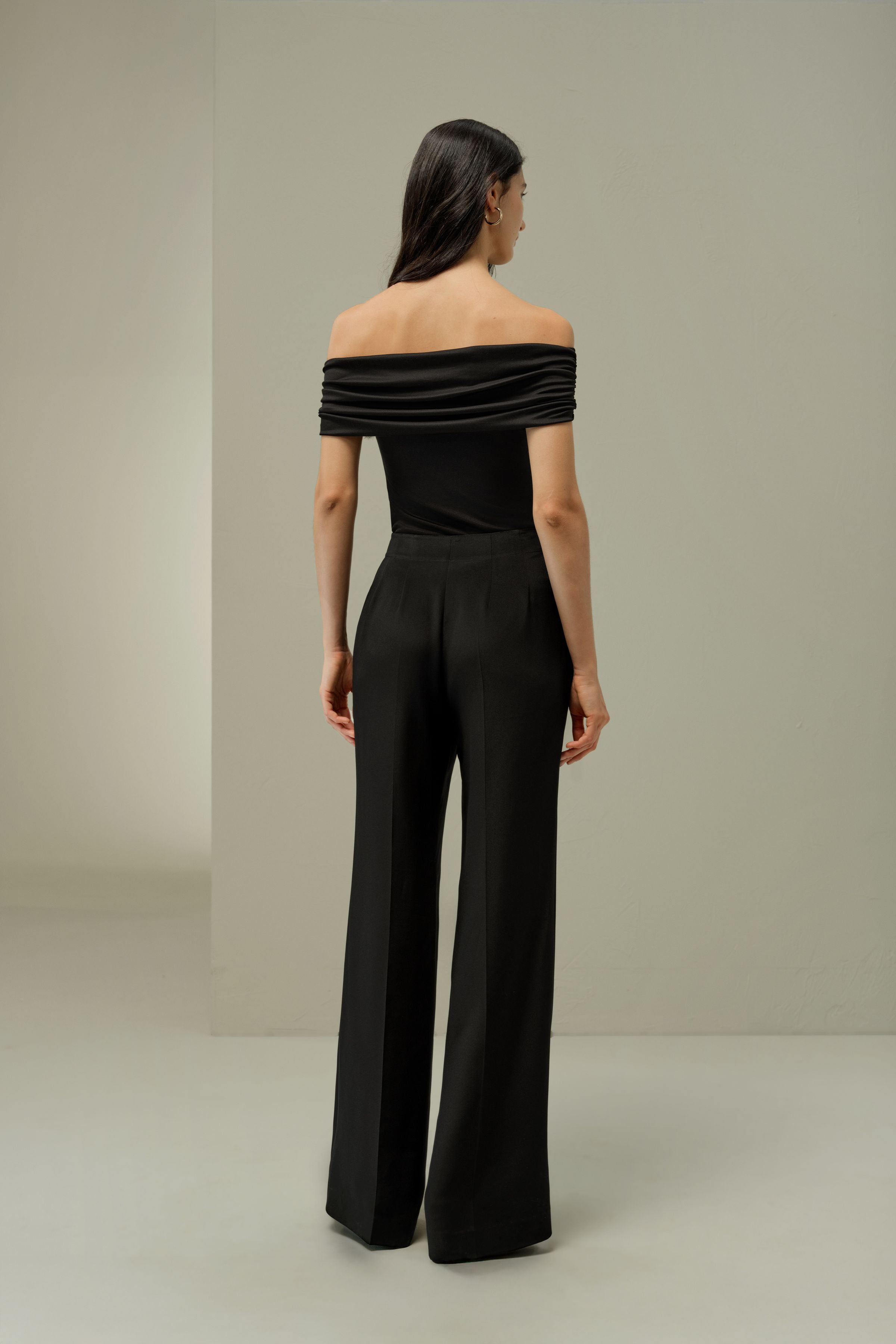 Silk Jersey Off-Shoulder Slim Top