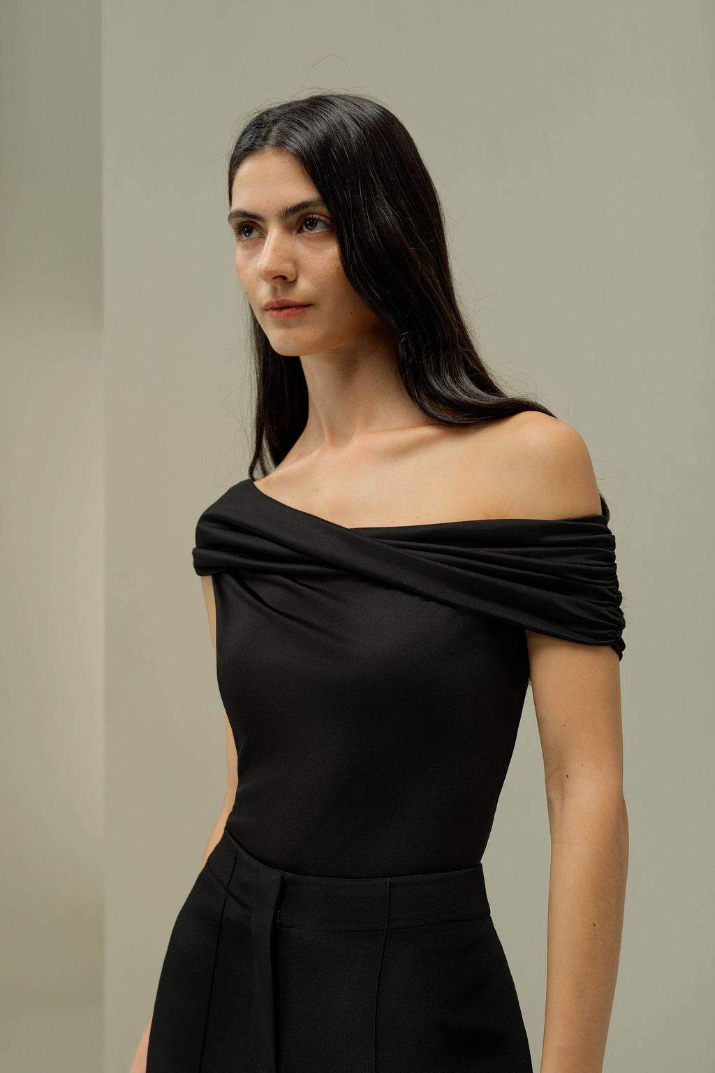 Silk Jersey Off-Shoulder Slim Top