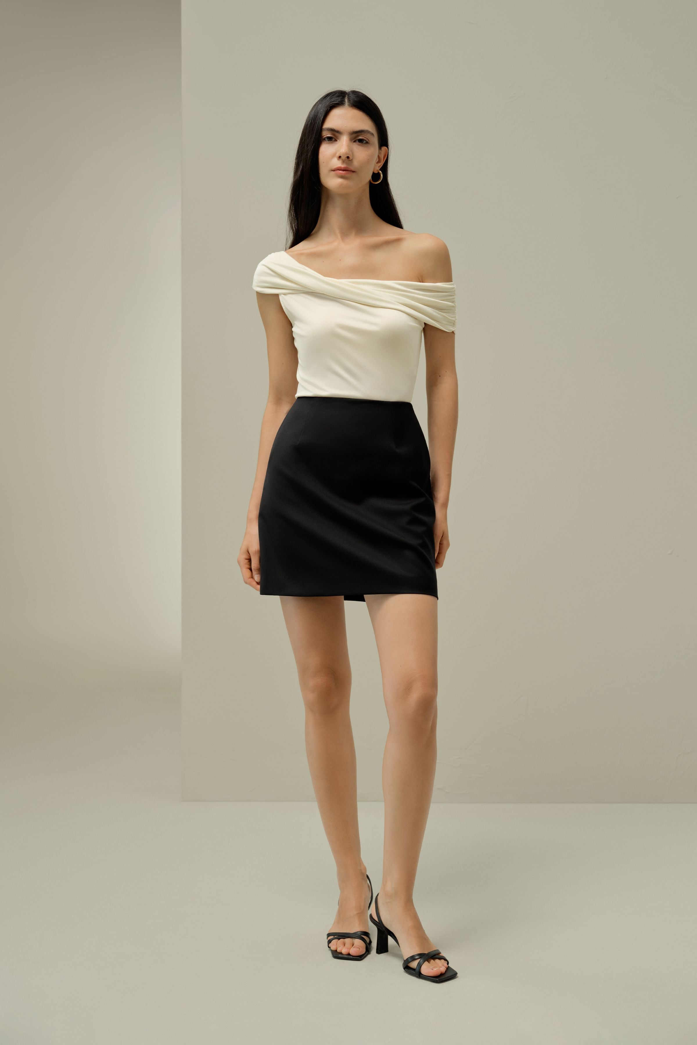 Silk Jersey Off-Shoulder Slim Top