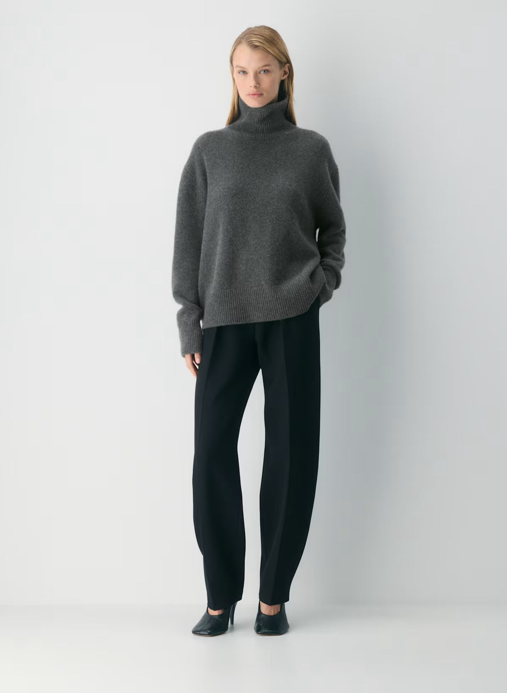 Plush Cashmere Oversized Turtleneck