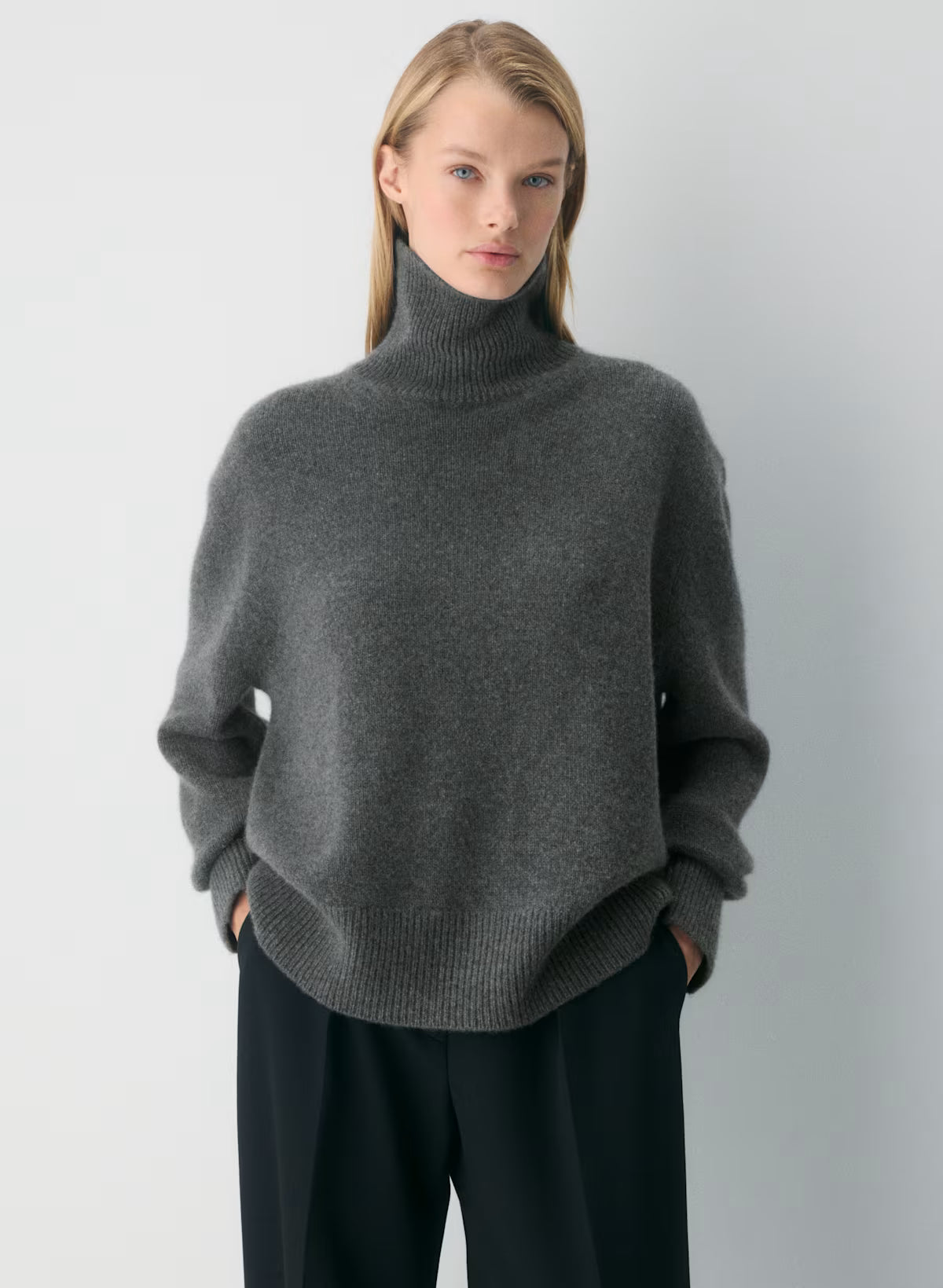 Plush Cashmere Oversized Turtleneck