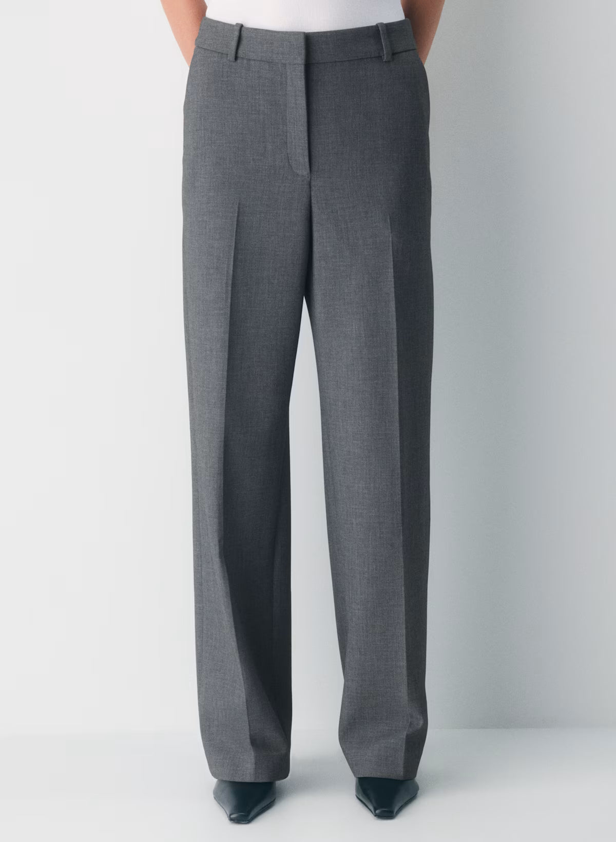 New Agency Pant - (Re)ssential