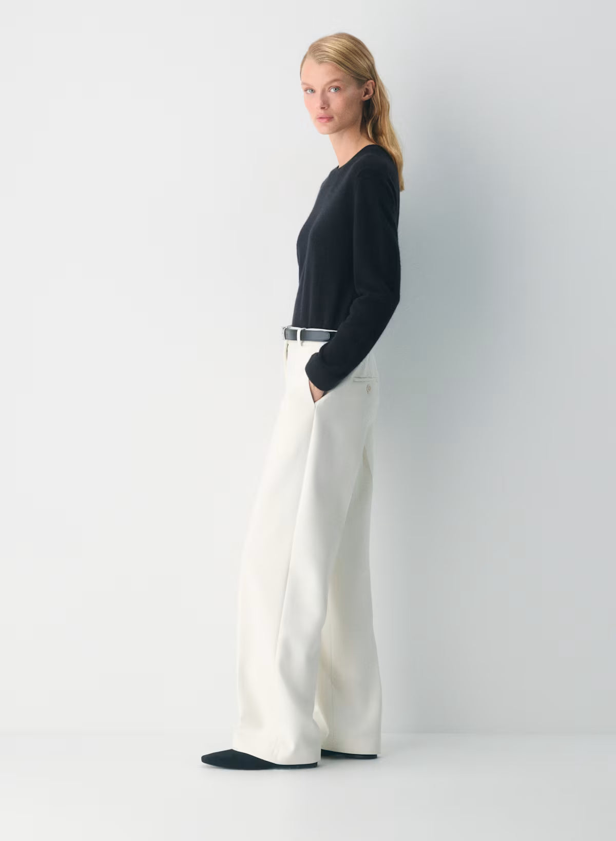 New Agency Pant - (Re)ssential