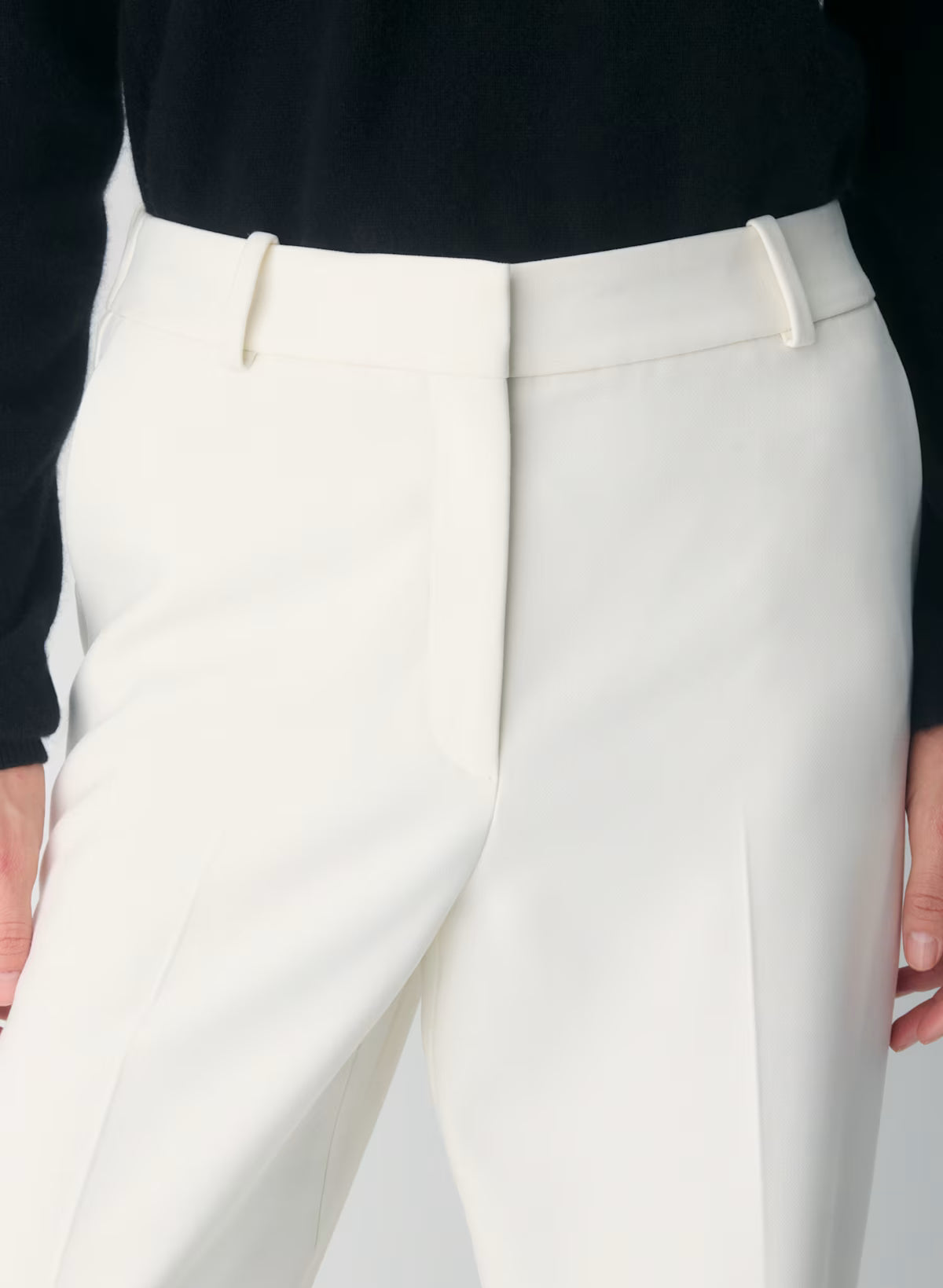 New Agency Pant - (Re)ssential