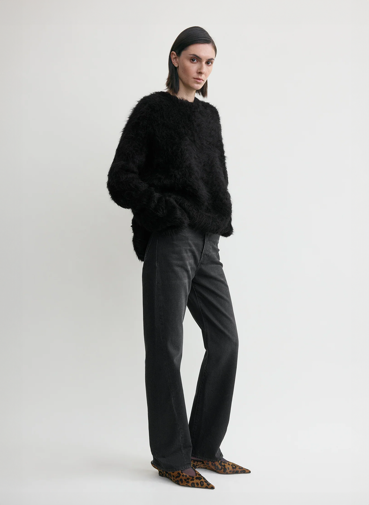 Boxy alpaca knit black