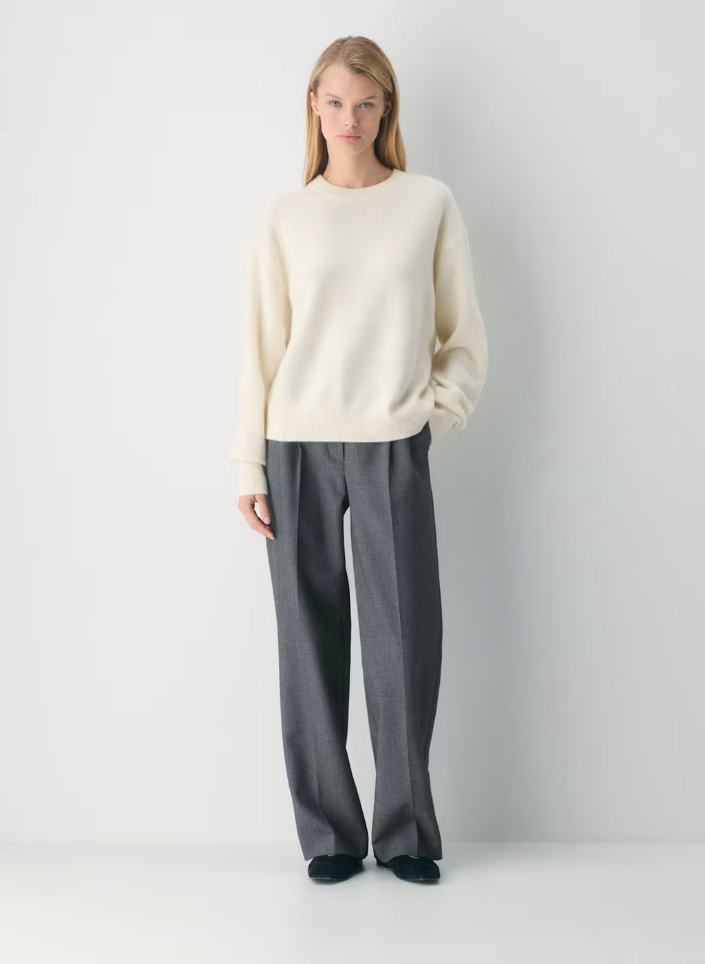 Essential Cashmere Relaxed Crew Sweater