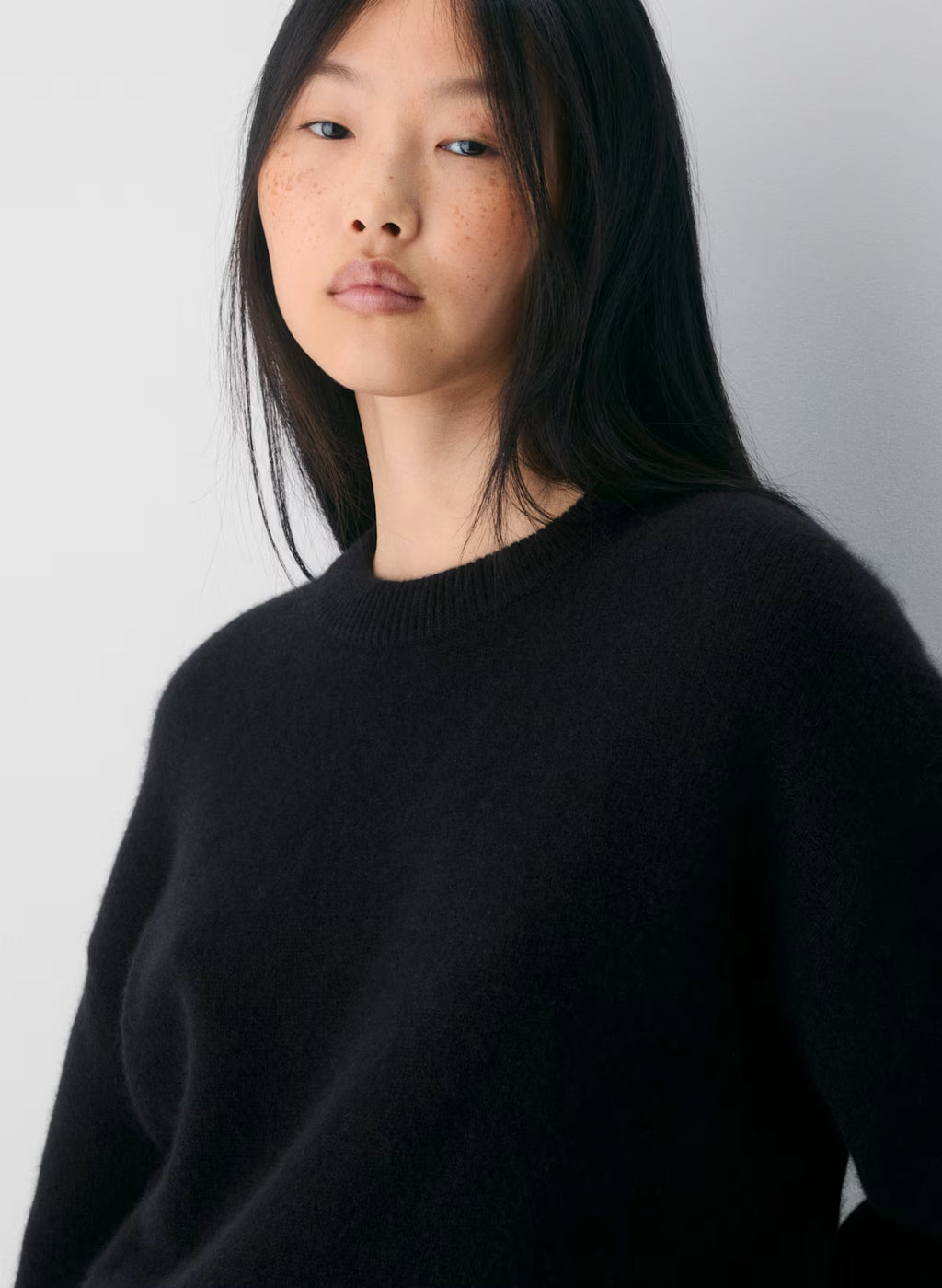 Essential Cashmere Relaxed Crew Sweater