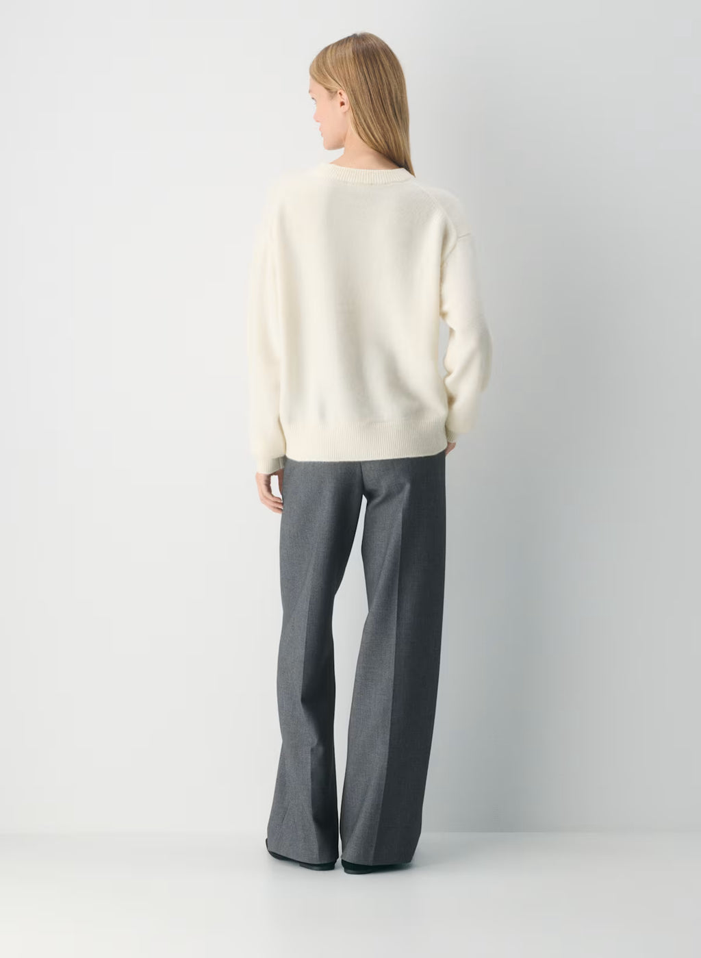 Essential Cashmere Relaxed Crew Sweater