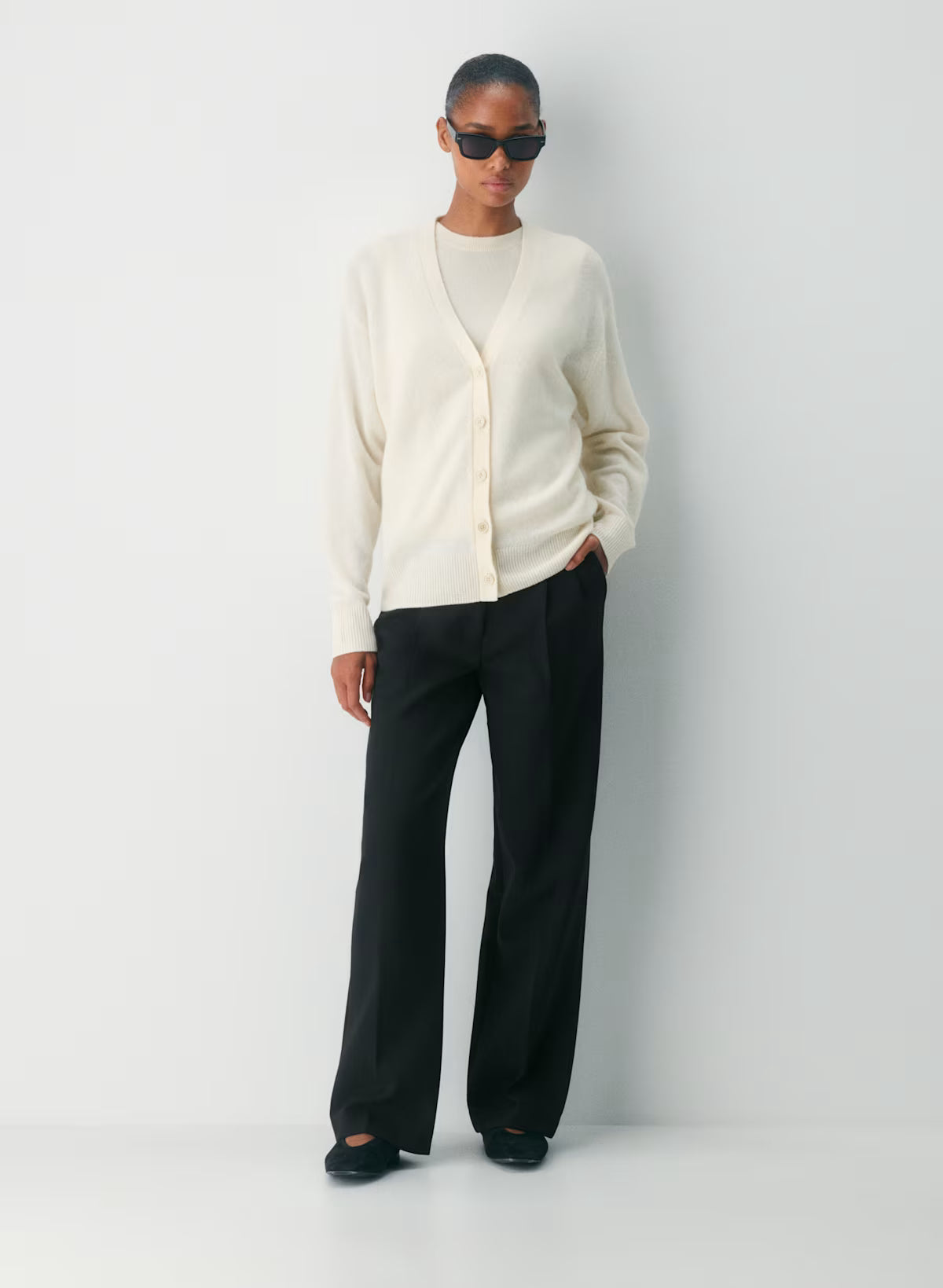 Feather Cashmere Relaxed V-neck Cardigan