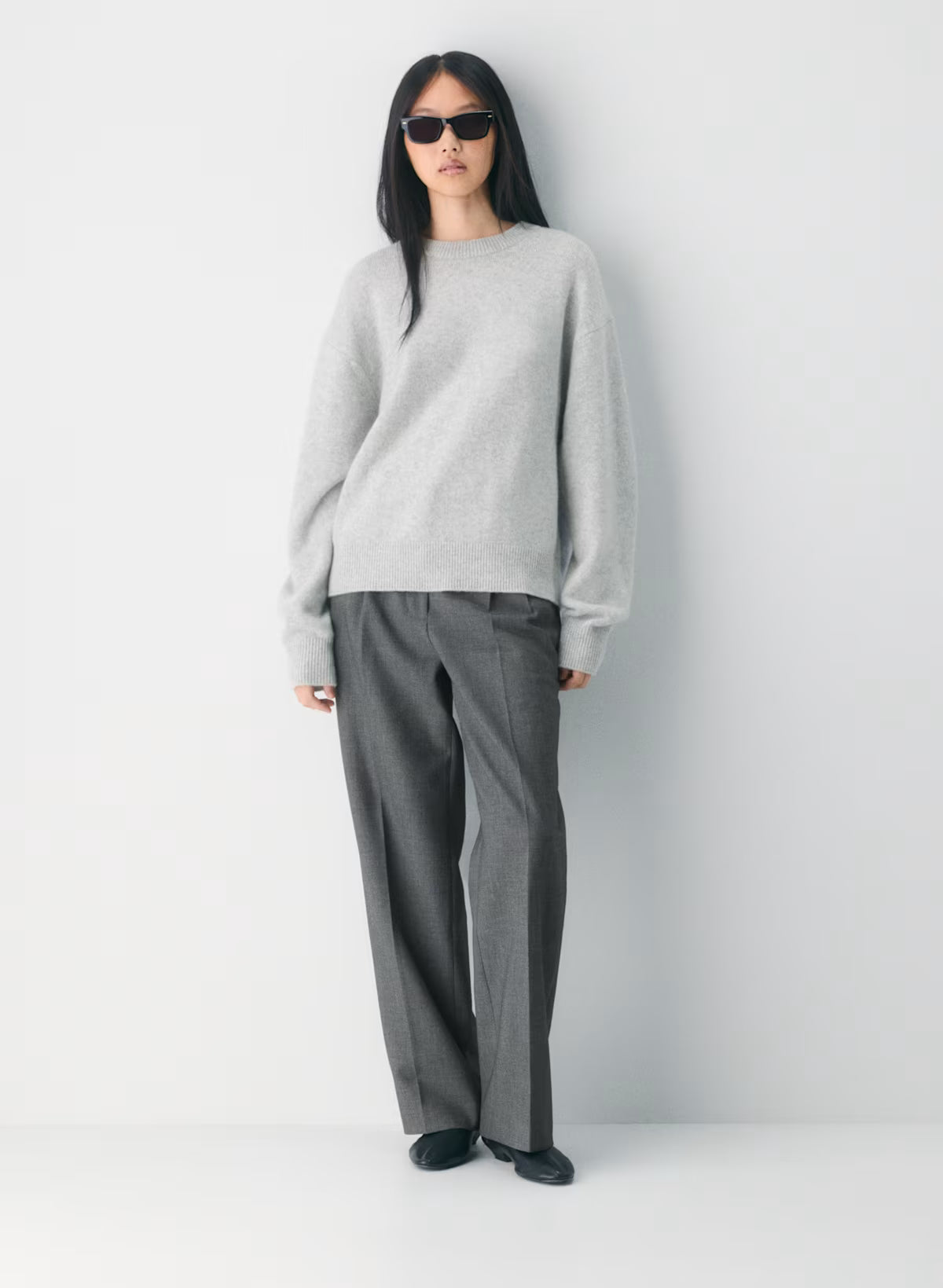 Essential Cashmere Relaxed Crew Sweater