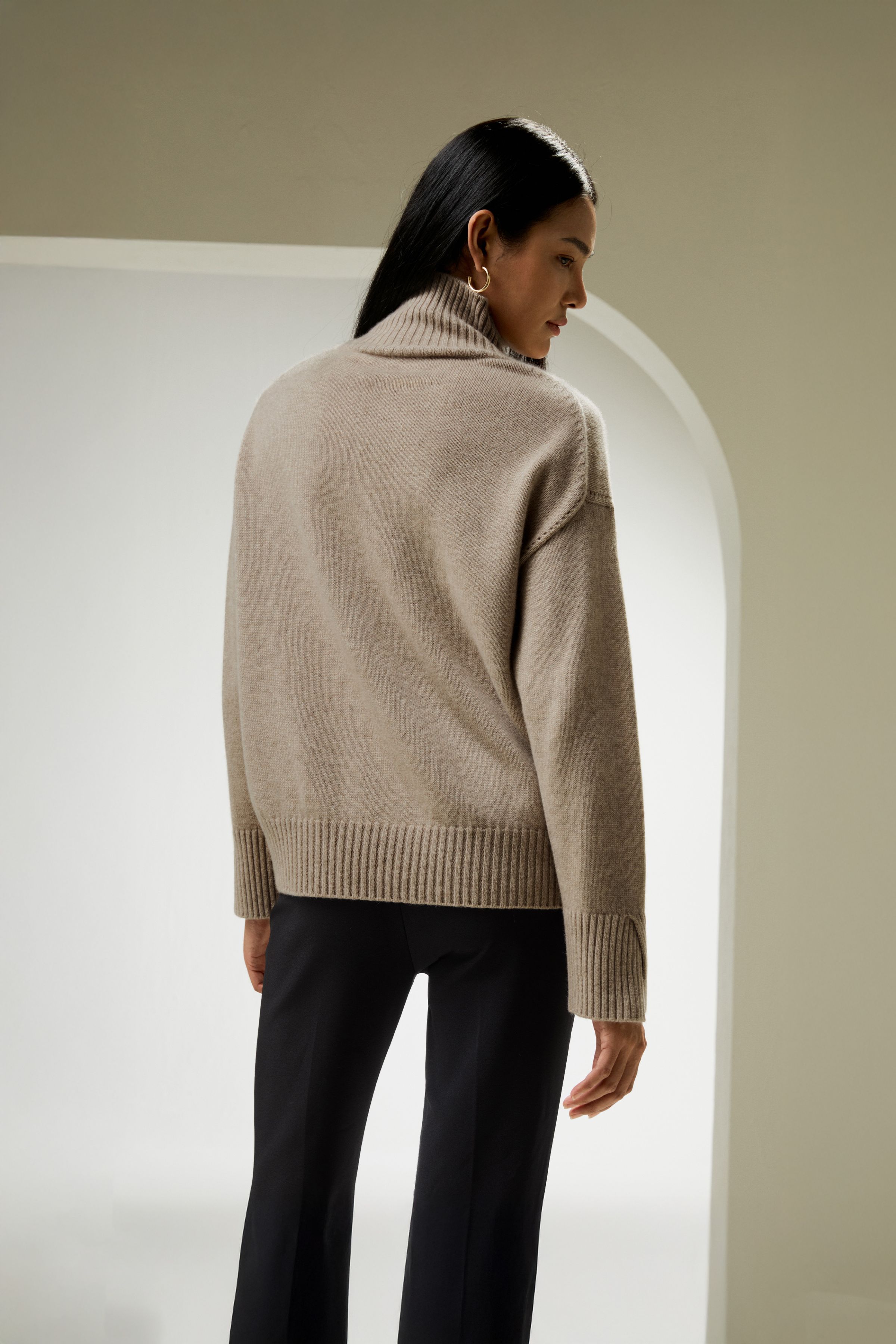 Turtleneck Relaxed-Fit Cashmere Sweater