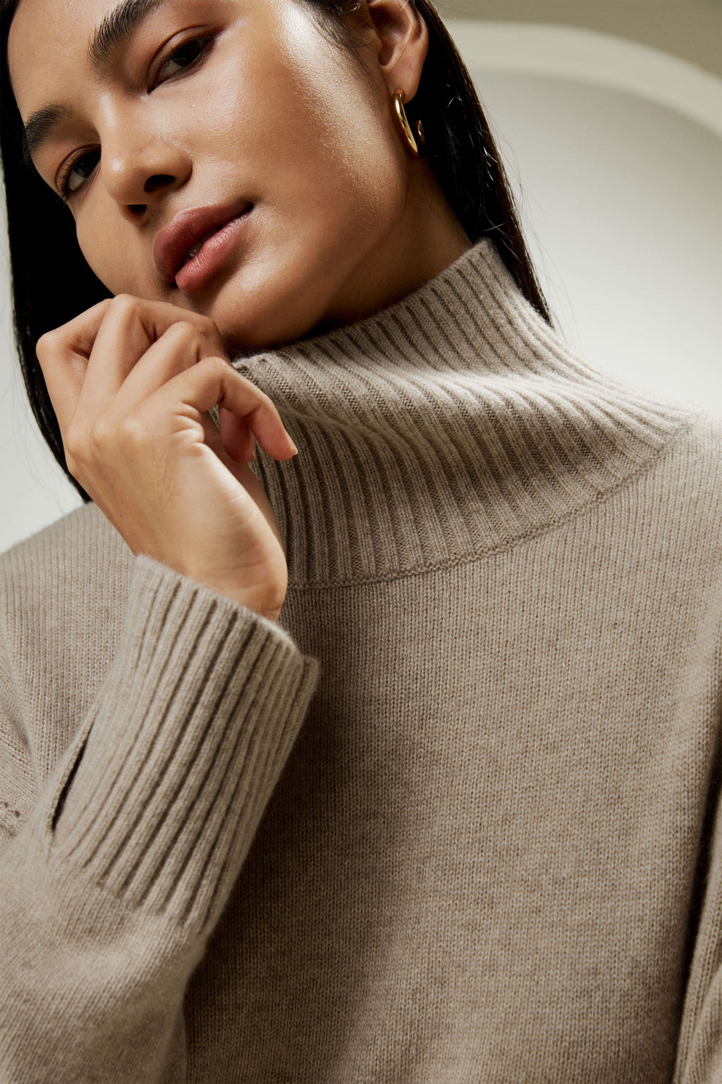 Turtleneck Relaxed-Fit Cashmere Sweater