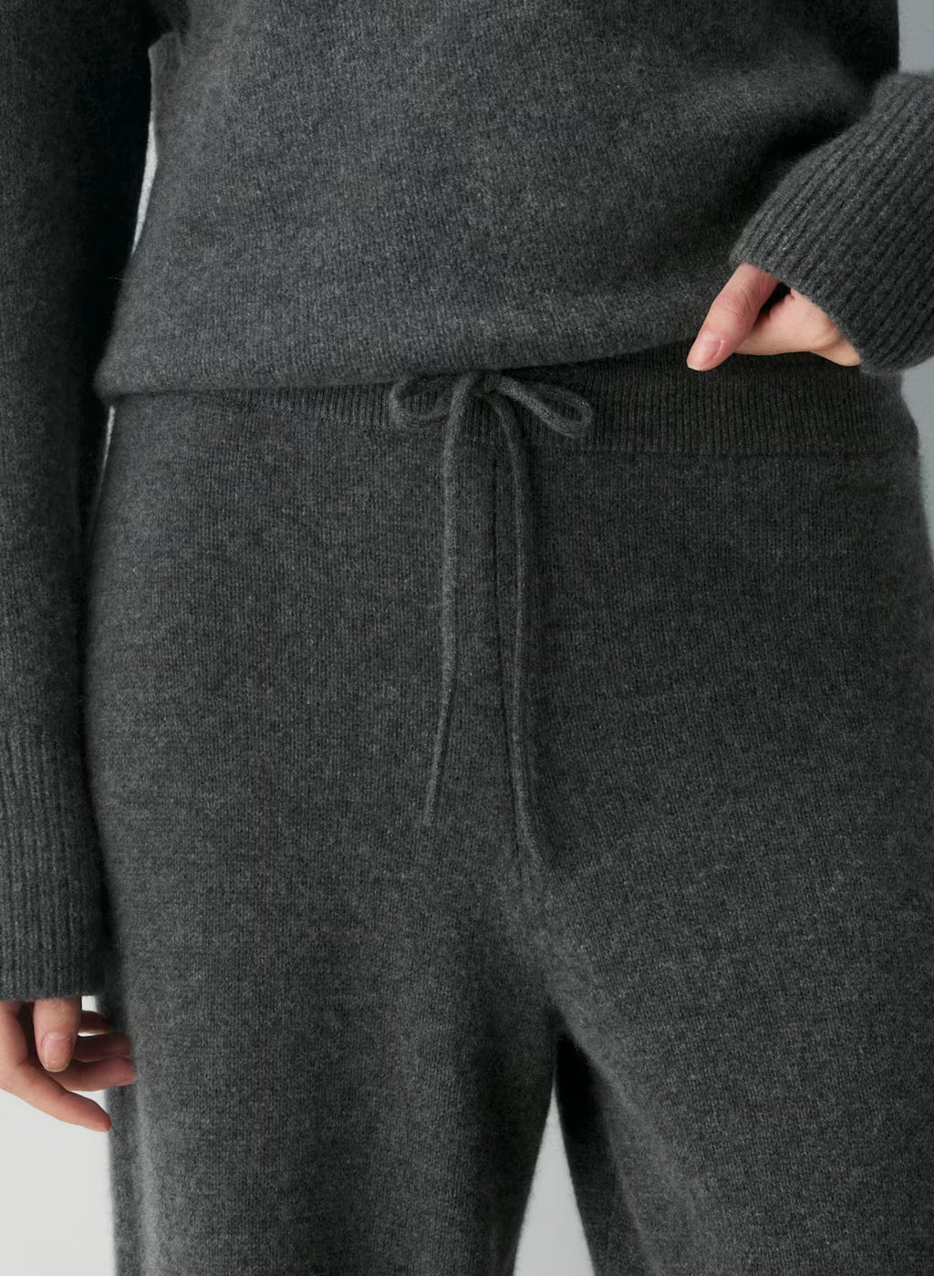 Essential Cashmere Hi-rise Wide Pant