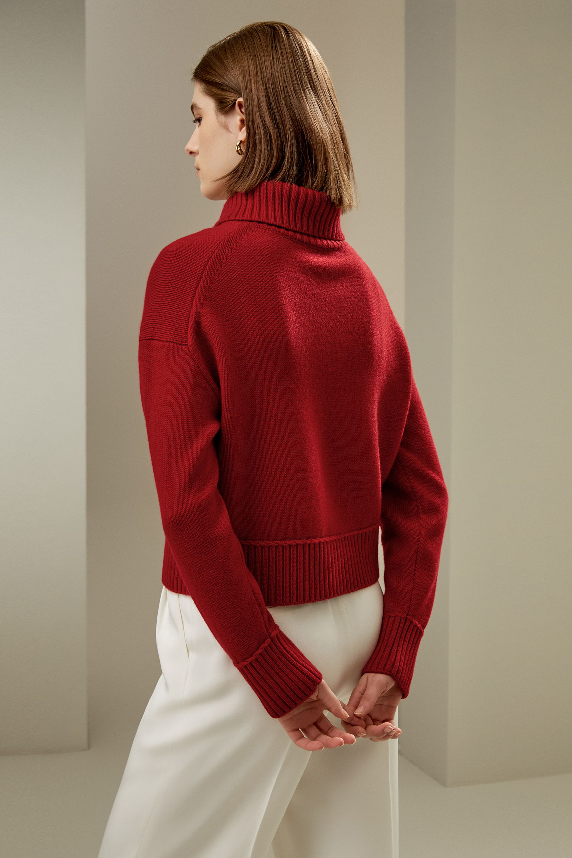 Relaxed Fit Wool-Cashmere Blend Sweater